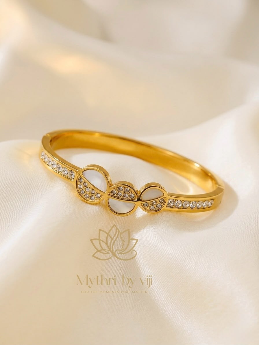 Diana Crystal Bangle