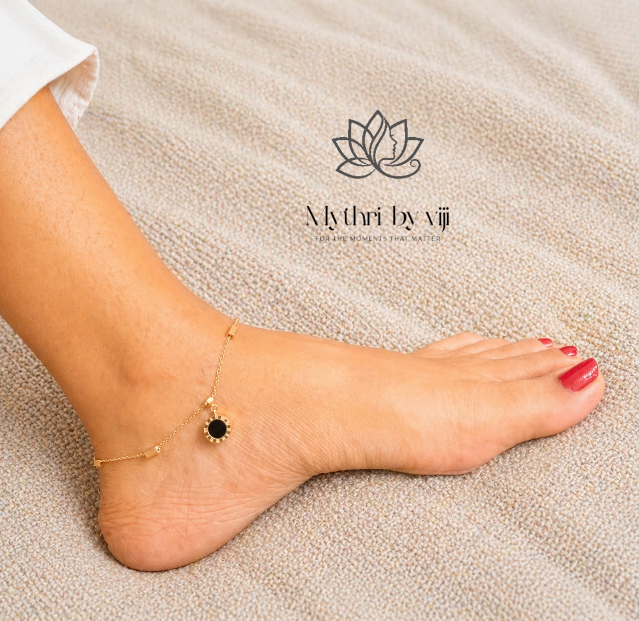 Roman Elegance Anklet