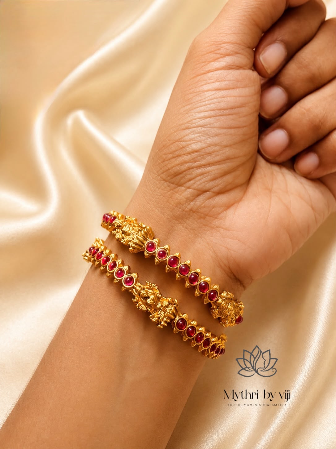 Vaidehi Ruby Bangles (For Pair)