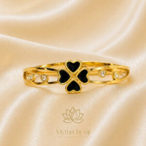 Clover Hearts Bangle - Regular Size