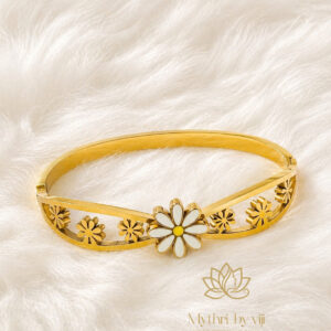 Daisy Bloom Bangle - Regular Size