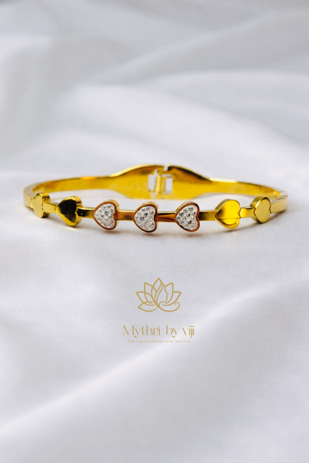 Mia Eternal Hearts Bangle - Baby Size