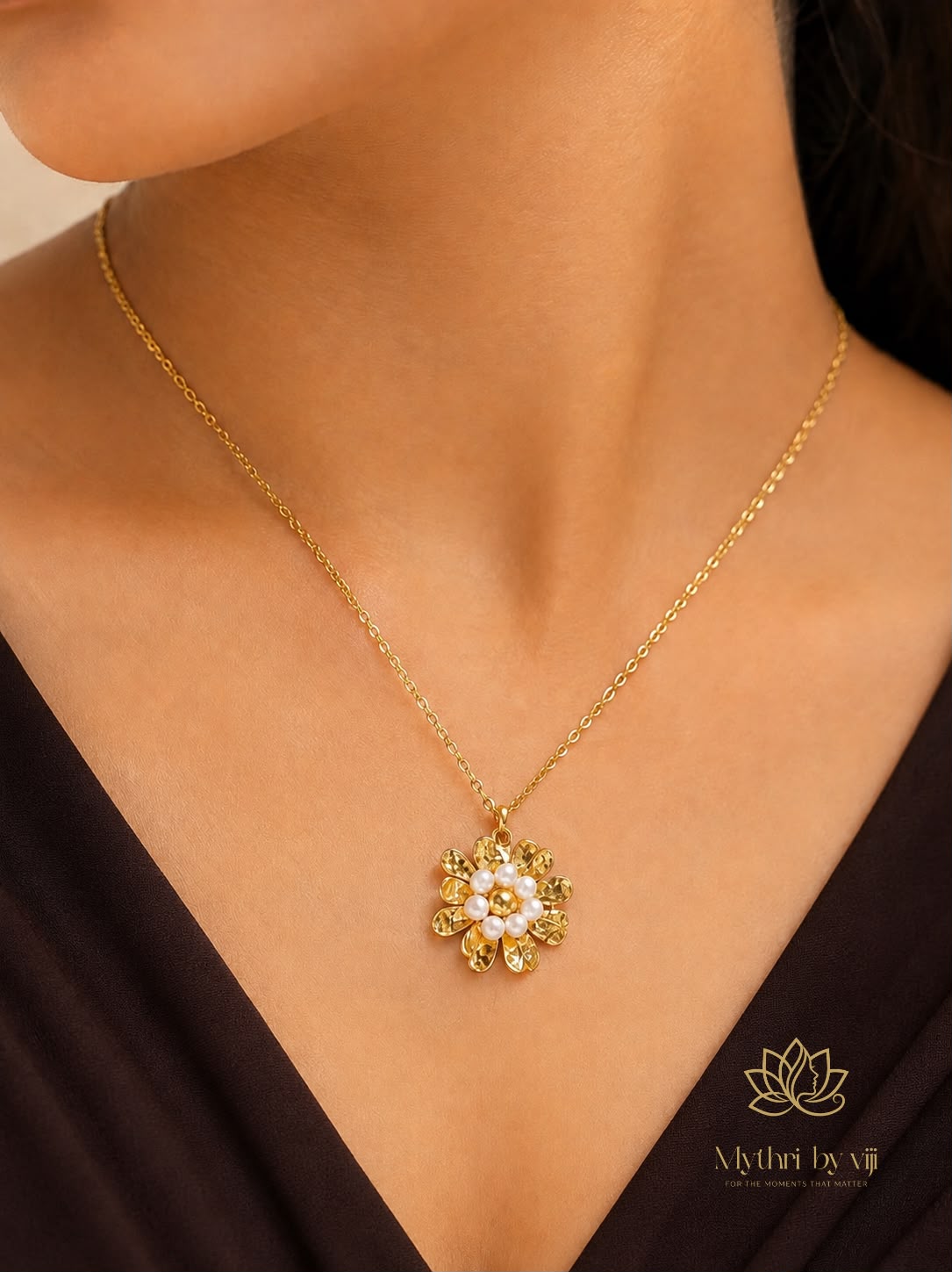 Gulab Pearl Bloom Chain