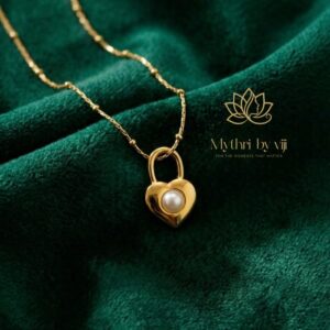 Pearl Lock Heart Chain