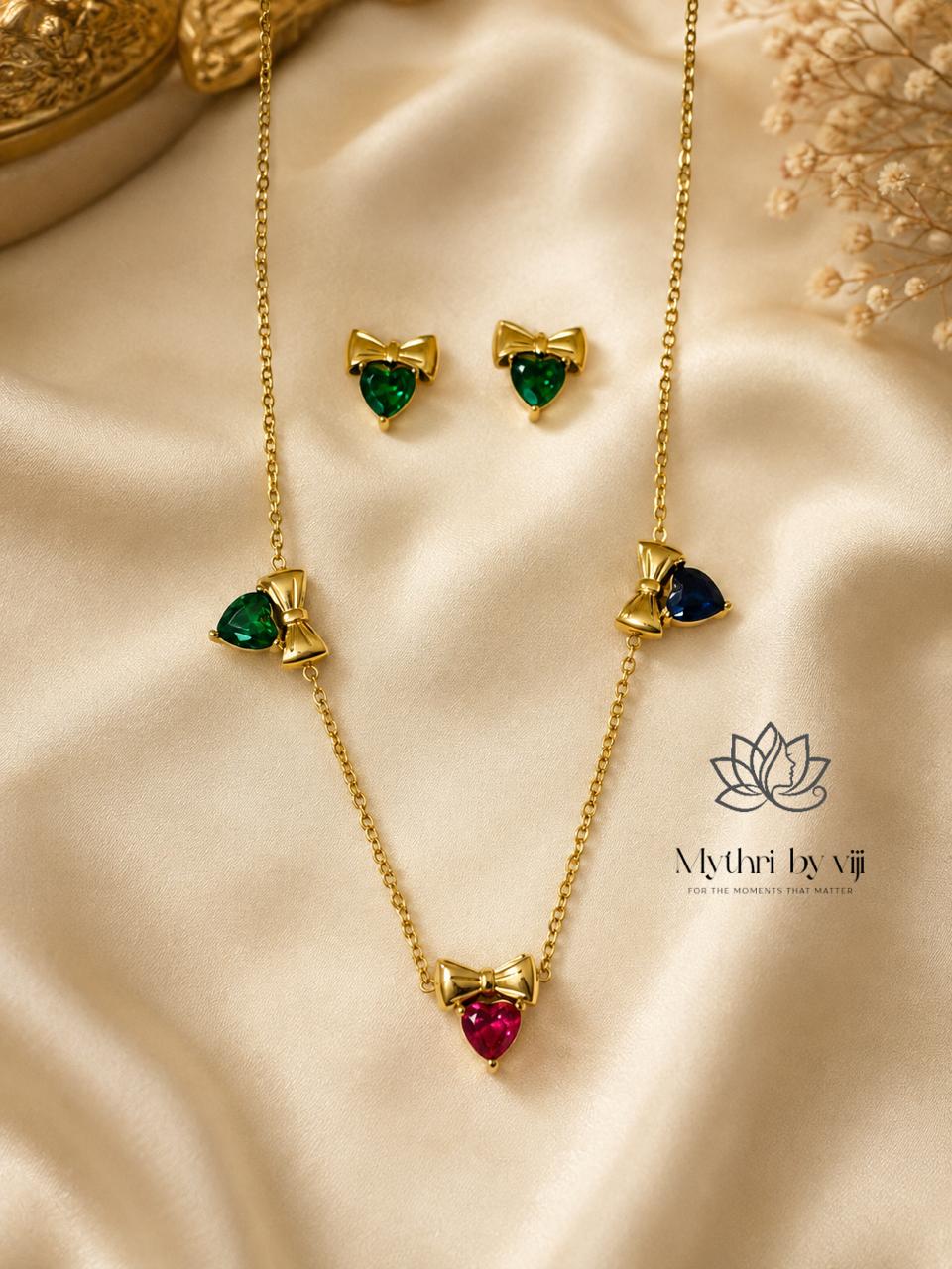 Royal Bow Heart Necklace