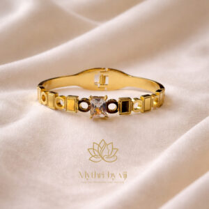 Velora Bangle - Baby Size