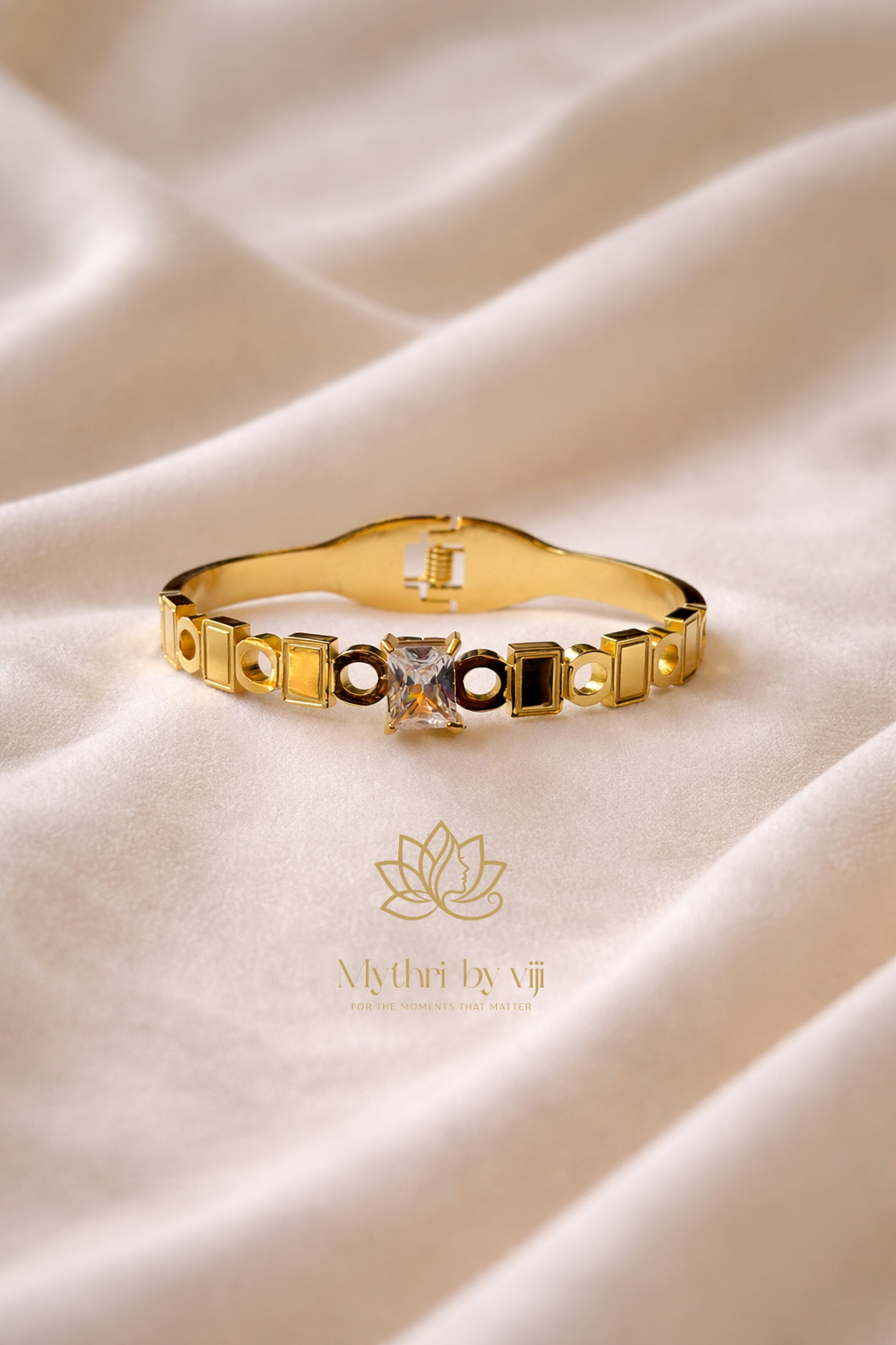 Velora Bangle - Baby Size