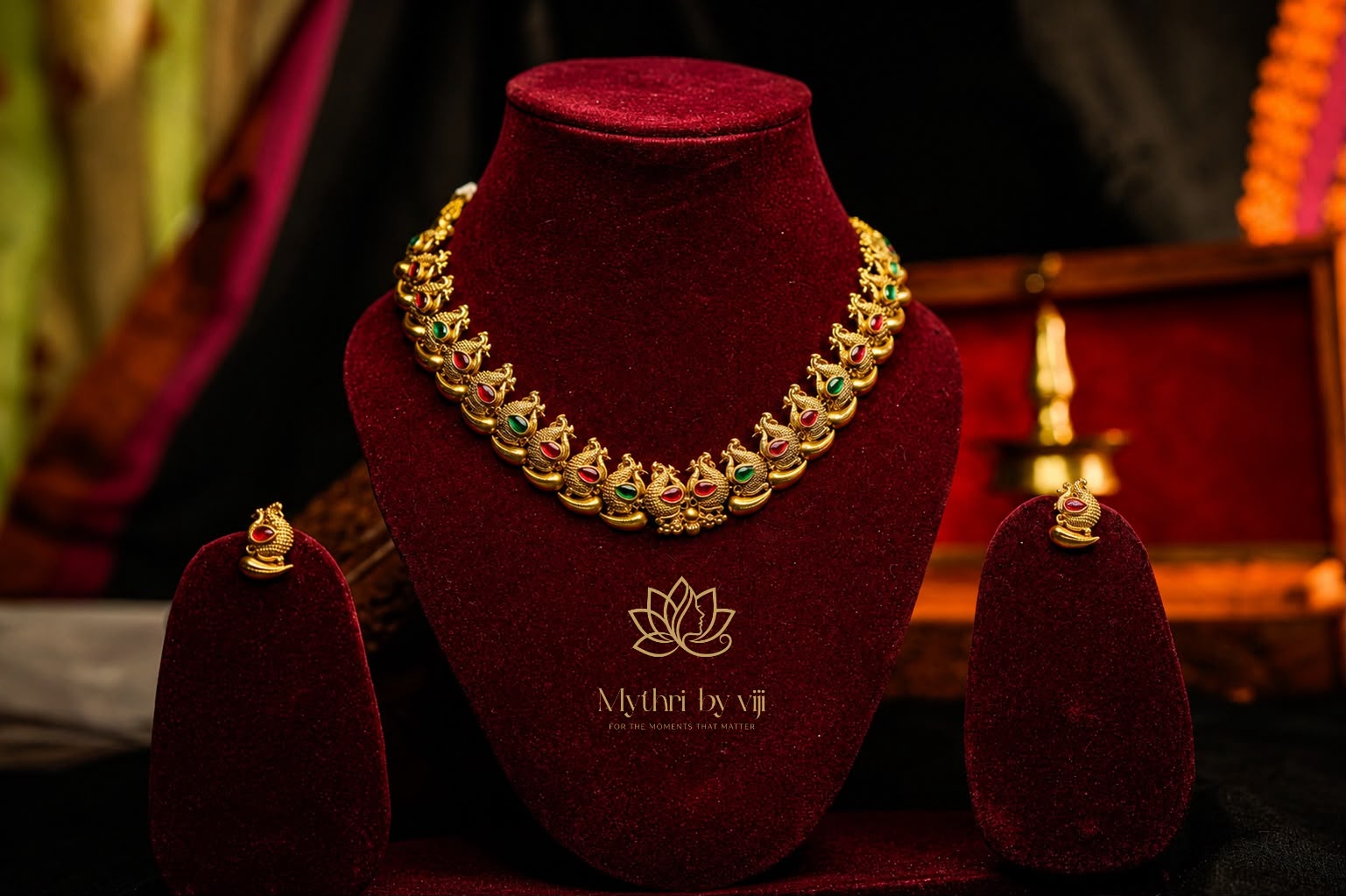 Mayilpeeli Ratna Necklace