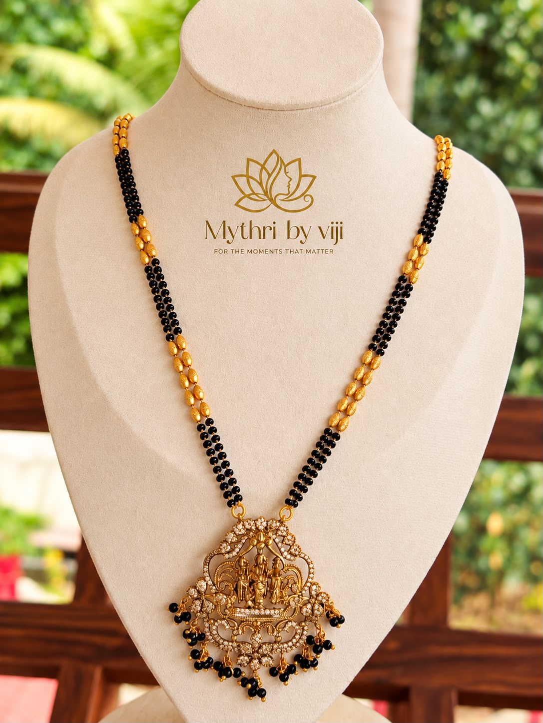 Ram Parivar Black Bead Necklace - Image 3